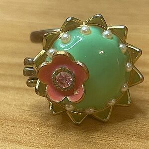 Betsey Johnson Cupcake Ring With Mouse